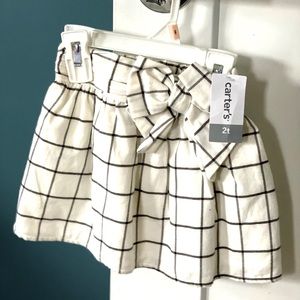 Black & White Carter’s 2T plaid skirt with front bow